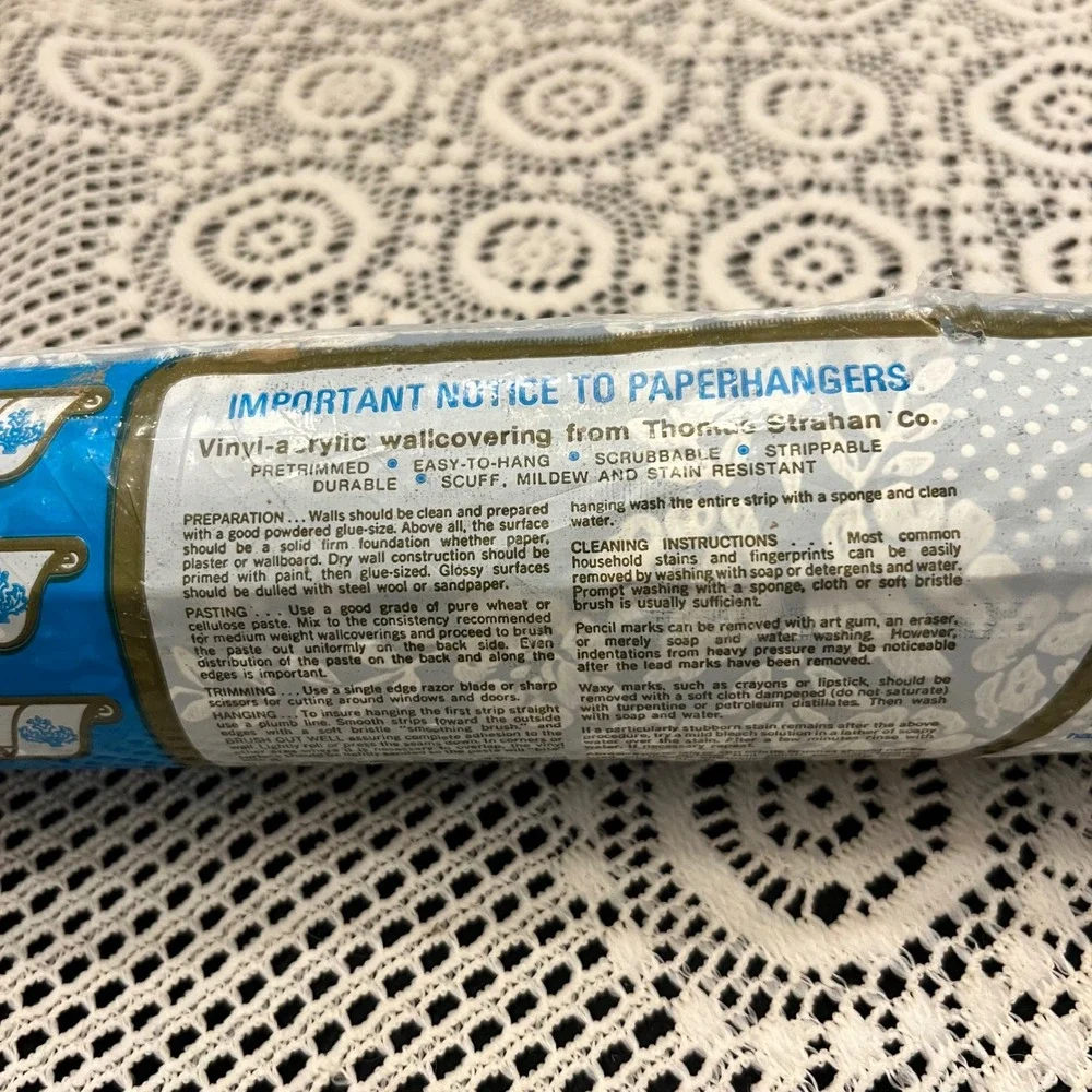 Vintage Vinyl Blue White Damask Wallpaper | 1 Full Roll | Cottagecore